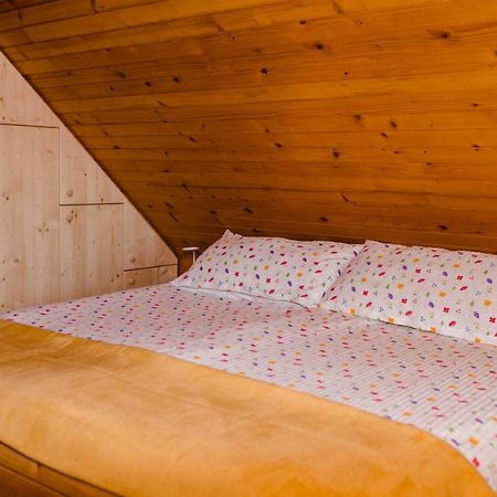 Вилла Wood House Irena-Pocitniska Hisa Бохинь Экстерьер фото